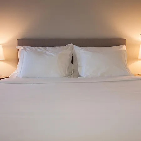 Hotel B The Guest Downtown 3*